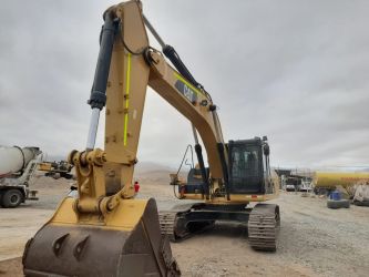 Excavadora sobre orugas CATERPILLAR 329DL