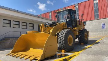 Cargador Frontal Caterpillar 950GC - Año 2020