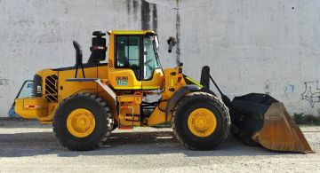 Cargador Frontal VOLVO L120 F