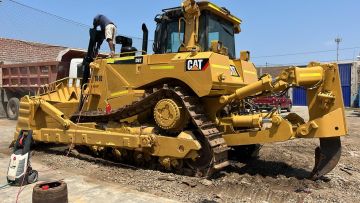 Tractor sobre orugas CATERPILLAR D8T