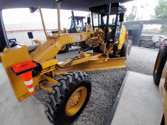 Motoniveladora Caterpillar 140GC