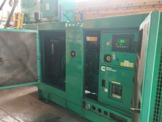 Grupo electrógeno CUMMINS C100-DC6