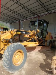 Motoniveladora CATERPILLAR 140K