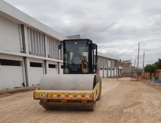 Rodillo liso vibratorio CATERPILLAR CS56